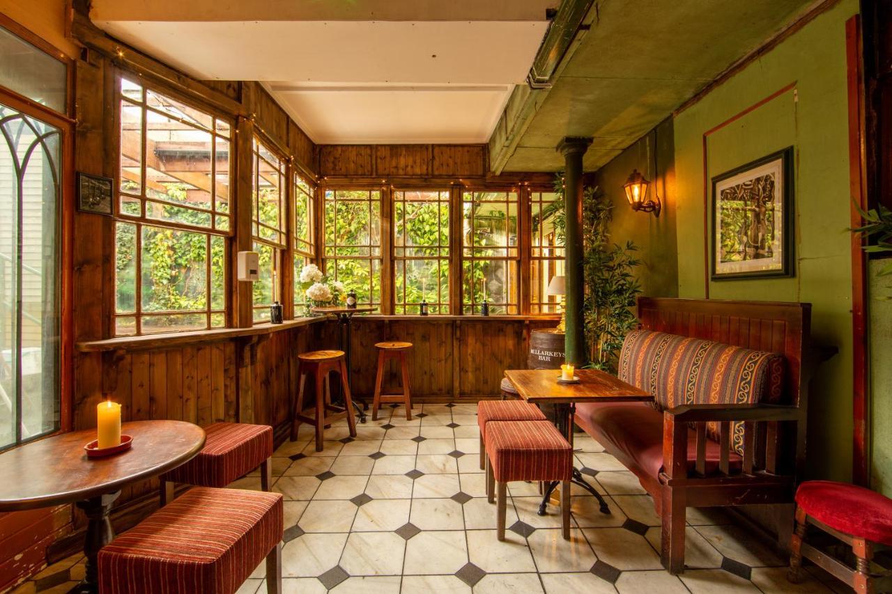 קליפדן Foyles Hotel מראה חיצוני תמונה